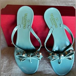 Valentino Rockstud Flatthud Sandals